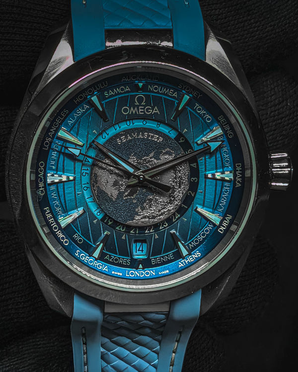 2024 Omega Seamaster Aqua Terra GMT Worldtimer "Summer Blue" 43MM Blue Dial Rubber Strap (220.12.43.22.03.002)