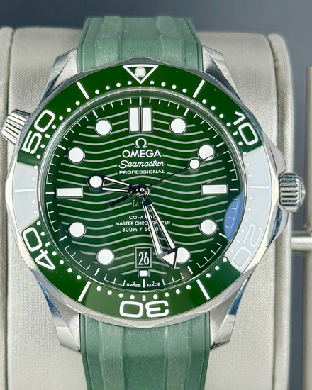 2023 Omega Seamaster Diver 300M "Seaweed" 42MM Green Dial Rubber Strap (210.30.42.20.10.001)