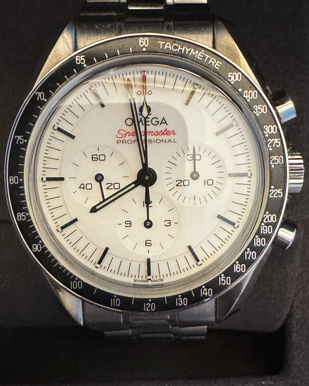 2024 Omega Speedmaster Professional Moonwatch 42MM White Dial Steel Bracelet (310.30.42.50.04.001)