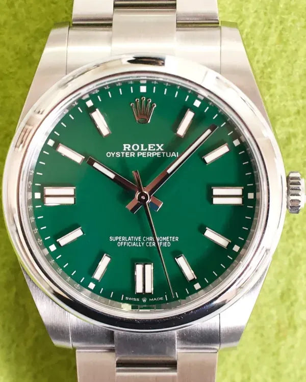 Rolex Oyster Perpetual (124300)