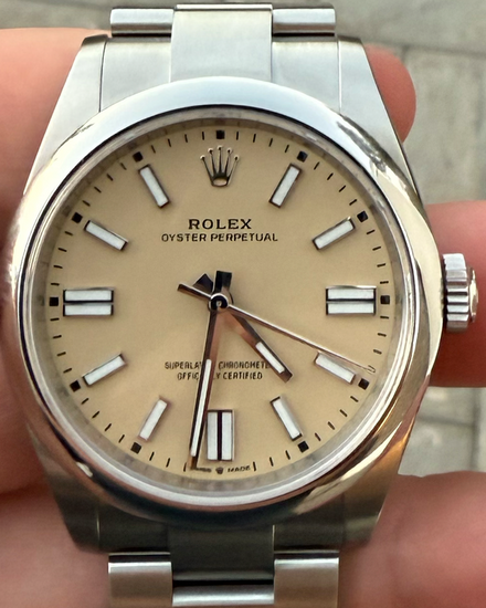 2025  Rolex Oyster Perpetual 41MM Beige Dial Oyster Bracelet (134300)