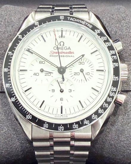 2025 Omega Speedmaster Professional Moonwatch 42MM White Dial Steel Bracelet (310.30.42.50.04.001)