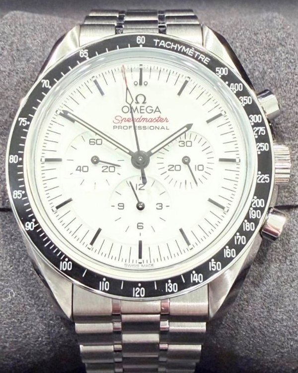 2025 Omega Speedmaster Professional Moonwatch 42MM White Dial Steel Bracelet (310.30.42.50.04.001)