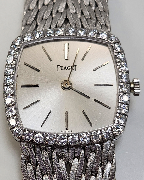 Piaget Classique Ladies 23MM Silver Dial White Gold Bracelet (9236)