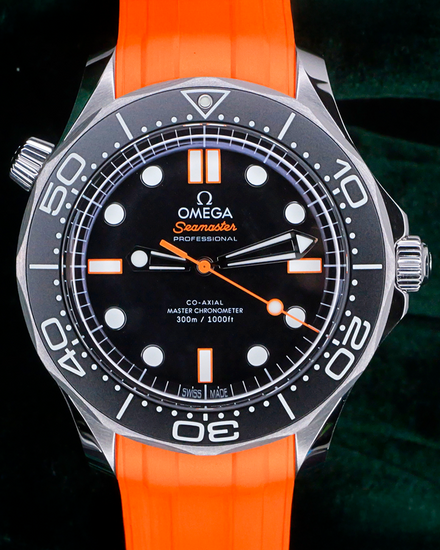 2025 Omega Seamaster Diver 300M 42MM Black Dial Rubber Strap (210.32.42.20.01.006)