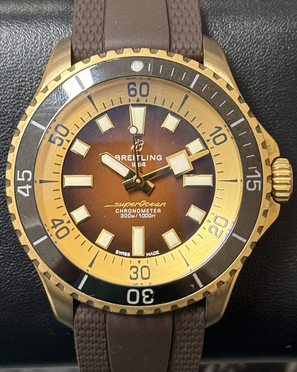 (angie) Breitling Superocean 44MM Brown Dial Rubber Strap (N17376)