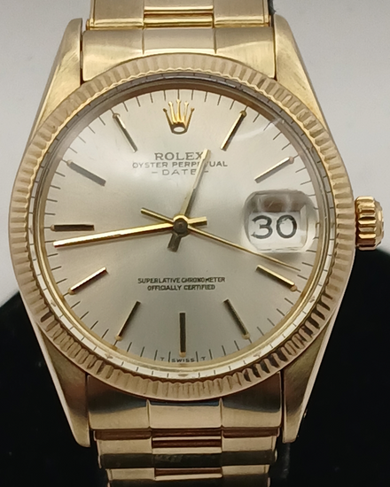 1981 Rolex Oyster Perpetual Date 34MM Silver Dial Yellow Gold Oyster Bracelet (15037)
