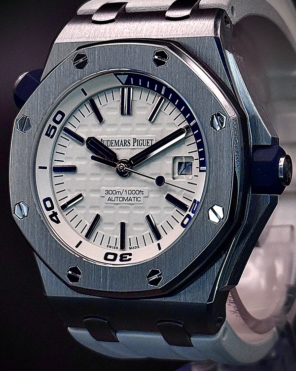 Audemars Piguet Royal Oak Offshore Diver 42MM White Dial Rubber Strap (15710ST.OO.A010CA.01)