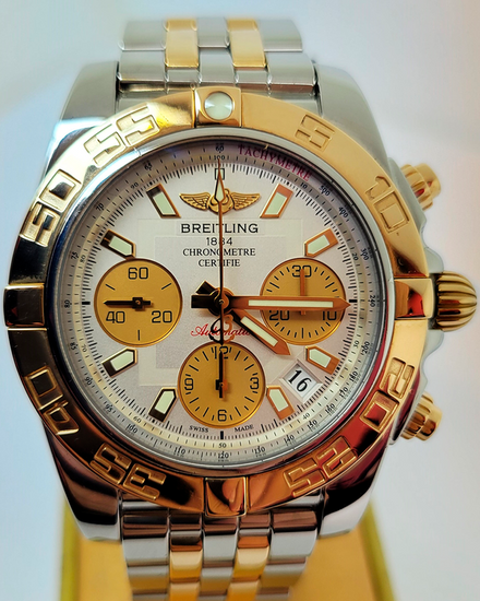 2020 Breitling Chronomat 41MM Off White Dial Two-Tone Bracelet (CB0140)