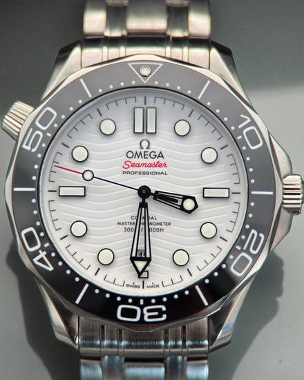 2021 Omega Seamaster Diver 300M 42MM White Dial Steel Bracelet (210.30.42.20.04.001)
