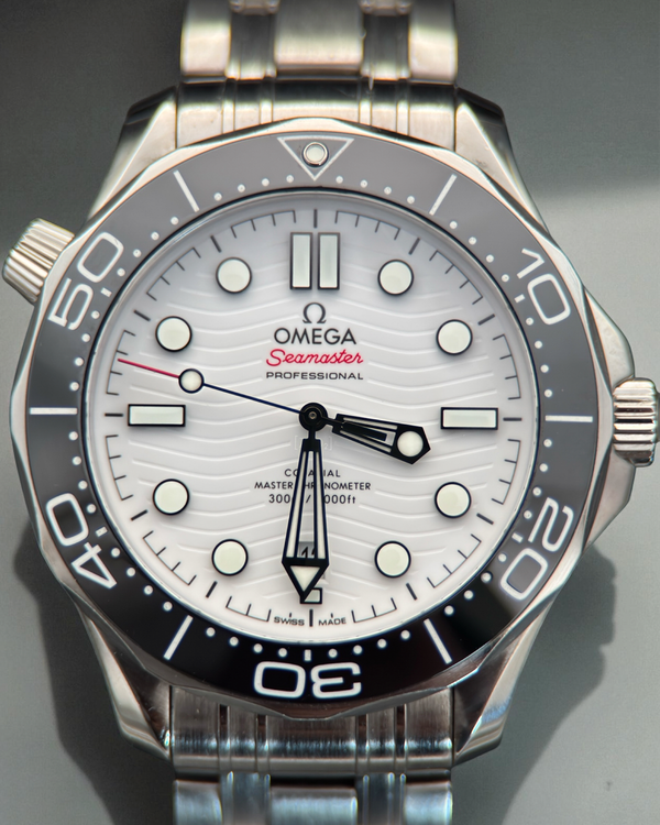 2021 Omega Seamaster Diver 300M 42MM White Dial Steel Bracelet (210.30.42.20.04.001)