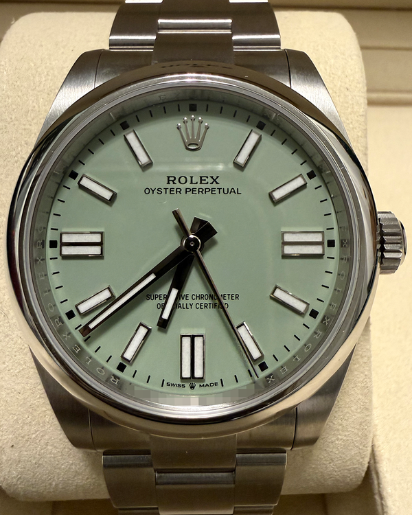 Rolex Oyster Perpetual (134300)