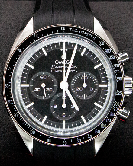 2025 Omega Speedmaster Professional Moonwatch 42MM Black Dial Rubber Strap (310.32.42.50.01.001)