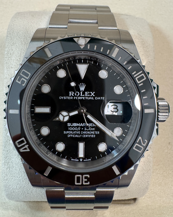 Rolex Submariner (126610LN)