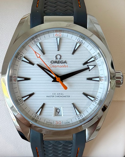 2025 Omega Seamaster Aqua Terra 150M 41MM Silver Dial Rubber Strap (220.12.41.21.02.002)