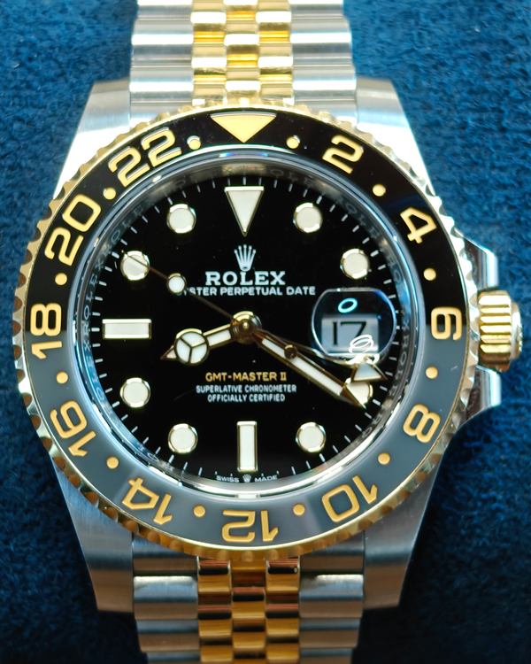 Rolex GMT-Master II "Bumblebee" 40MM Black Dial Two-Tone Jubilee Bracelet (126713GRNR)