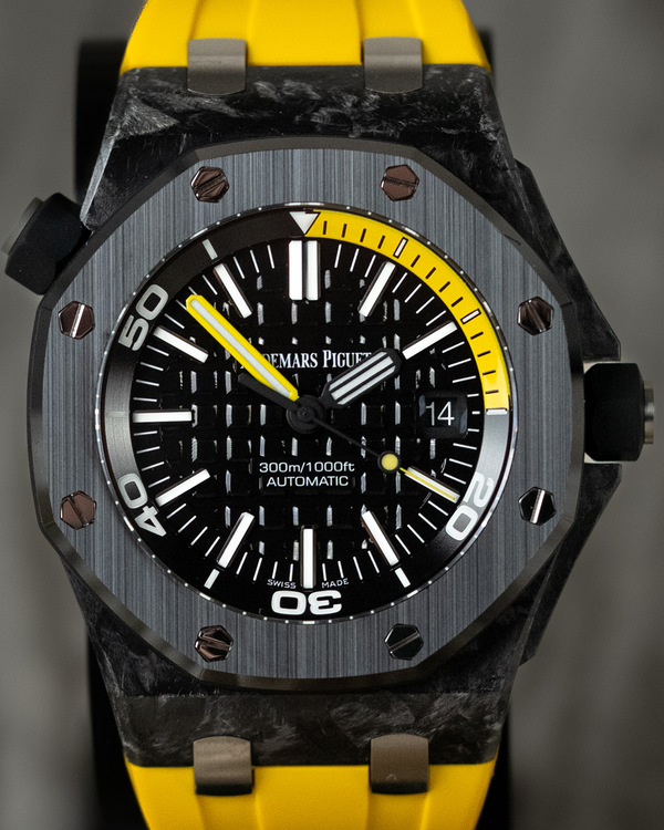 2016 Audemars Piguet Royal Oak Offshore Diver 42MM Black Dial Aftermarket Rubber Strap (15706AU.OO.A002CA.01)