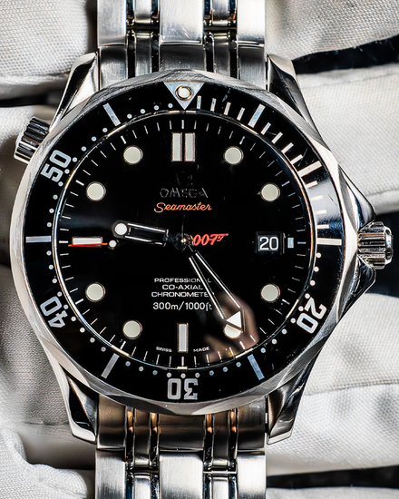 2008 Omega Seamaster Diver 300M "James Bond 007 Edition" L.E. 41MM Black Dial Steel Bracelet (212.30.41.20.01.001)
