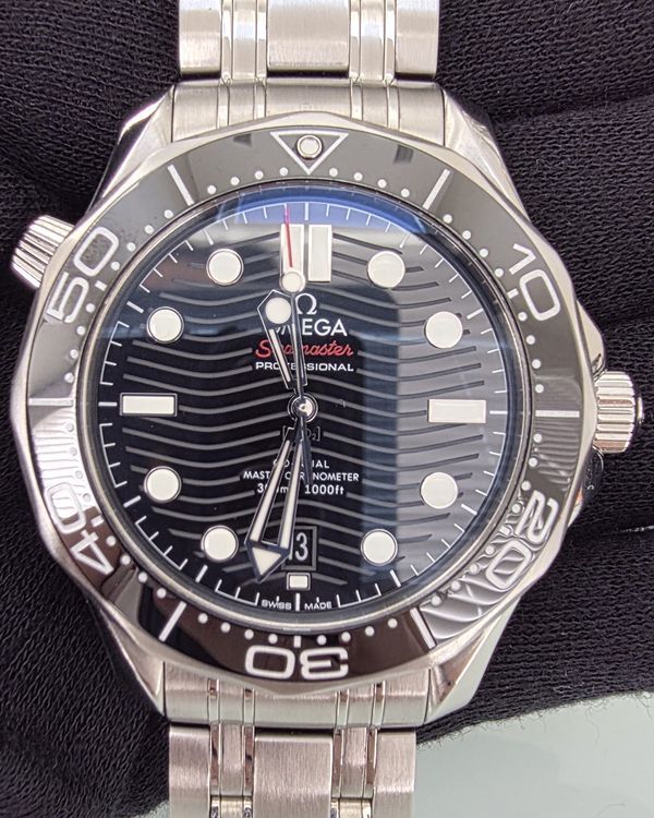 Omega Seamaster 300 (210.30.42.20.01.001)