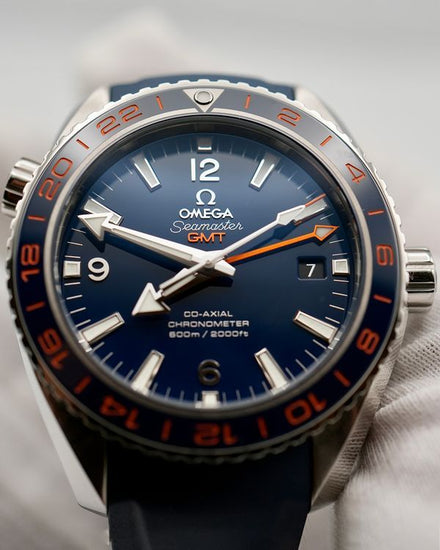 2020 Omega Seamaster Planet Ocean 600M "GoodPlanet" GMT 43.5MM Blue Dial Rubber Strap (232.32.44.22.03.001)