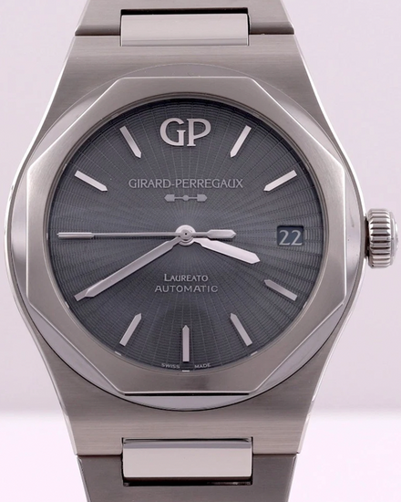 2025 Girard Perregaux Laureato 42MM Grey Dial Steel Bracelet (81010-11-3475-1CM)