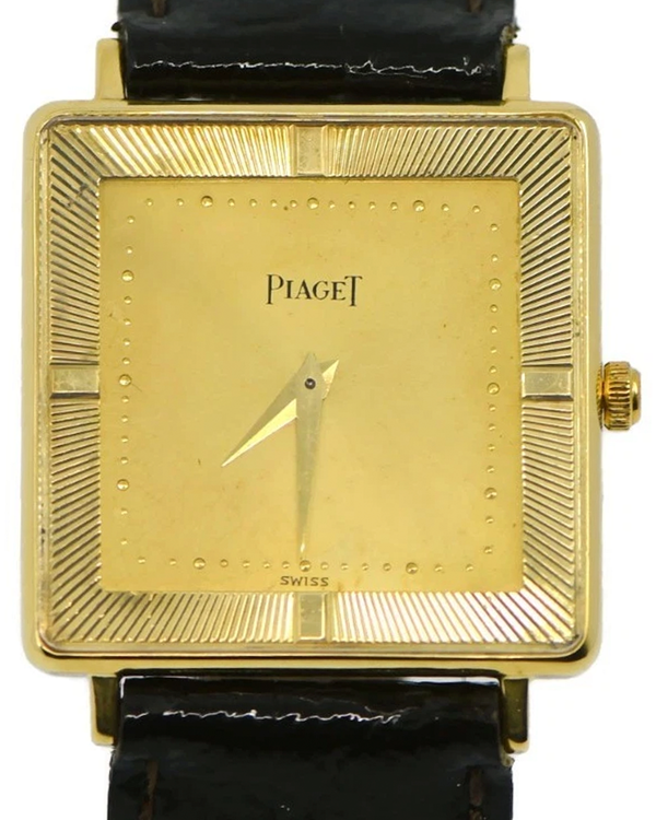 Piaget Vintage 25MM Champagne Dial Leather Strap (9121)