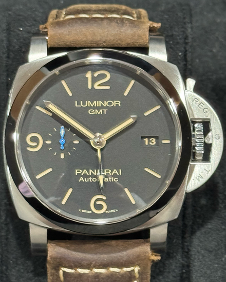 2018 Panerai Luminor 1950 3 Days GMT 44MM Black Dial Leather Strap (PAM01320)