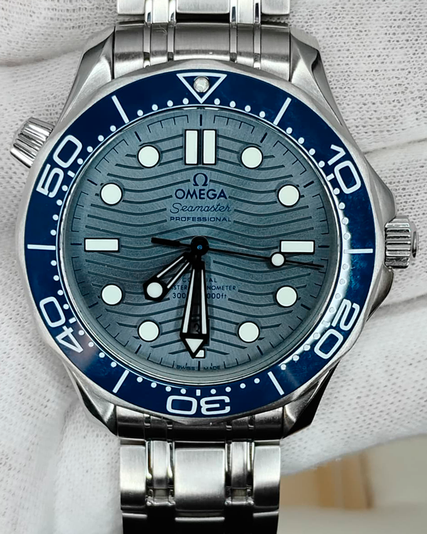 2022 Omega Seamaster Diver 300M 42MM Grey Dial Steel Bracelet (210.30.42.20.06.001)