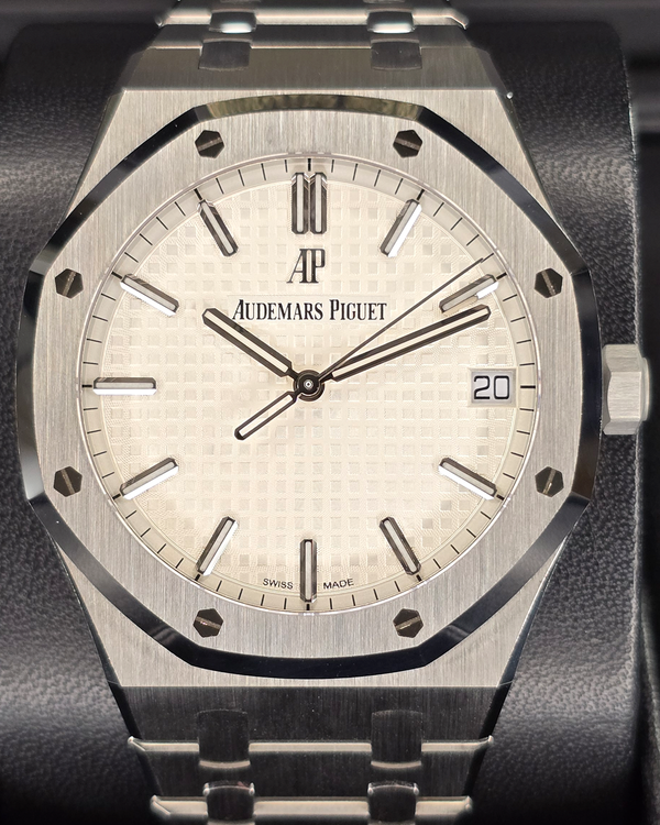 2023 Audemars Piguet Royal Oak 41MM White Dial Steel Bracelet (15500ST.OO.1220ST.04)