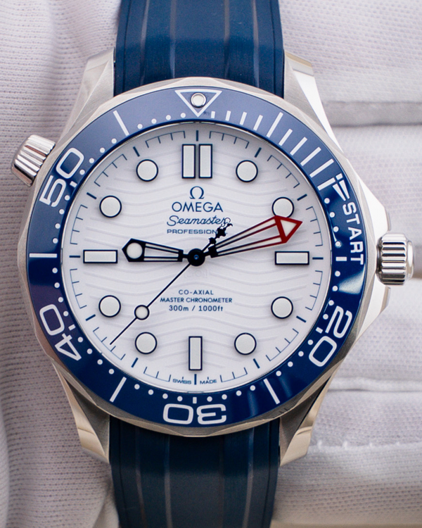 2025 Omega Seamaster Diver 300M 42MM White Dial Rubber Strap (210.32.42.20.04.002)