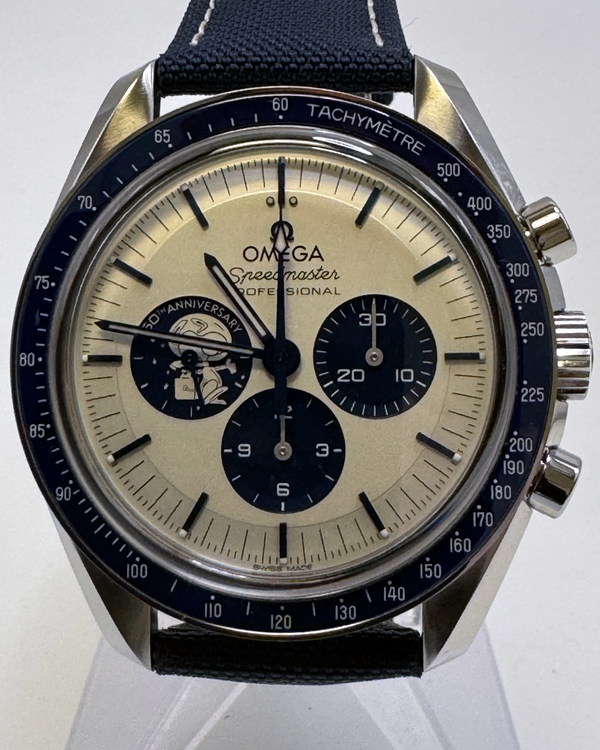 2025 Omega Speedmaster "Silver Snoopy Award" 42MM Silver Dial Textile Strap (310.32.42.50.02.001)