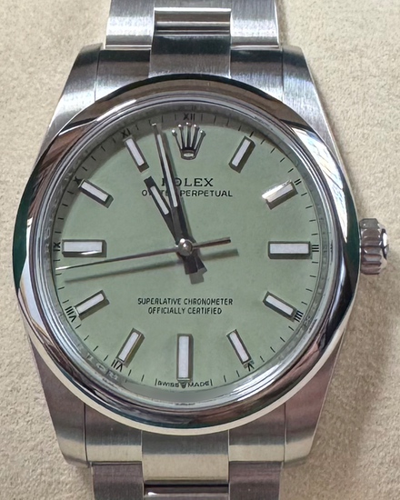 2025 Rolex Oyster Perpetual 34MM Pistachio Dial Oyster Bracelet (124200)