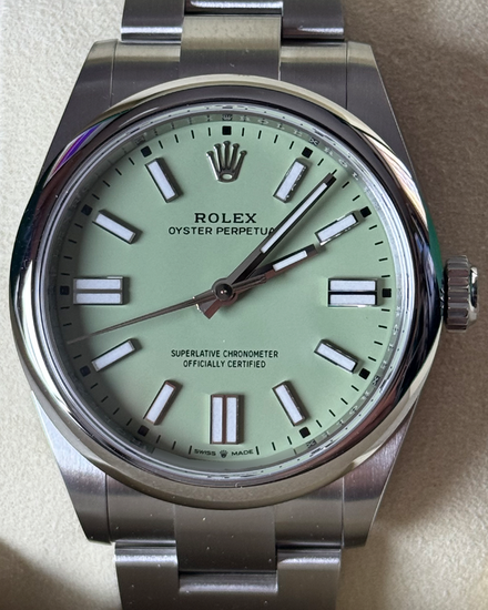 2025 Rolex Oyster Perpetual 41MM Pistachio Dial Oyster Bracelet (134300)