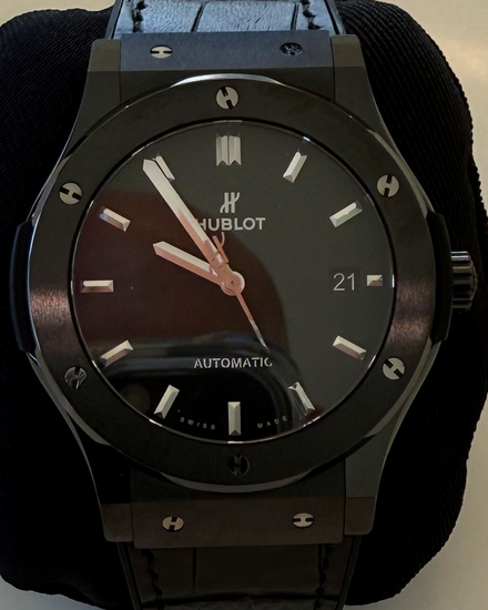 Hublot Classic Fusion "Black Magic" 45MM Black Dial Leather Strap (511.CM.1171.RX)