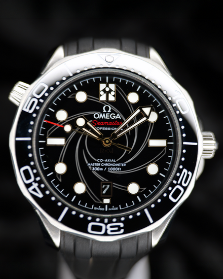 2019 Omega Seamaster Diver 300M "James Bond 007" L.E. 42MM Black Dial Rubber Strap (210.22.42.20.01.004)