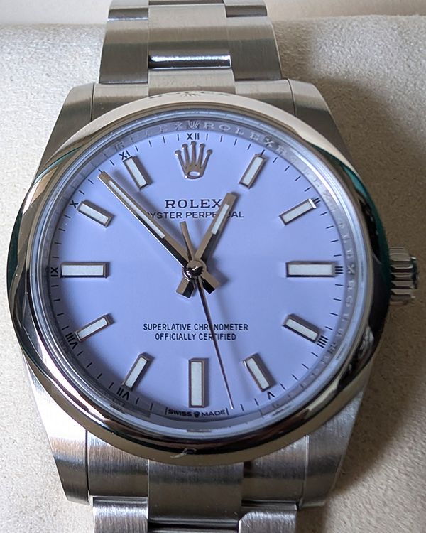 Rolex Oyster Perpetual (124200)