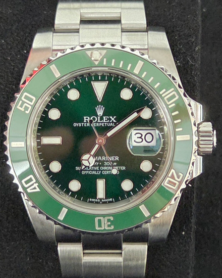 2016 Rolex Submariner Date "Hulk" 40MM Green Dial Oyster Bracelet (116610LV)