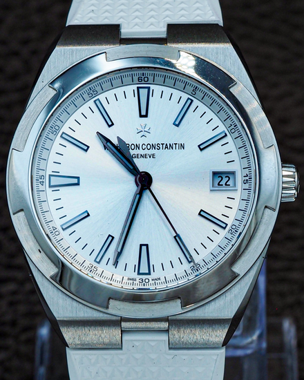 2018 Vacheron Constantin Overseas 41MM Silver Dial Steel Bracelet (4500V/110A-B126)
