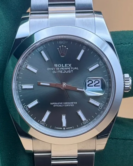 No Reserve - 2025 Rolex Datejust 41MM Green Dial Oyster Bracelet (126300)