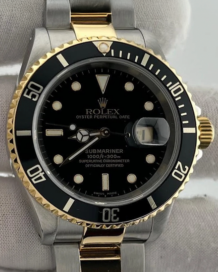 2002 Rolex Submariner Date 40MM Black Dial Two-Tone Oyster Bracelet (16613)