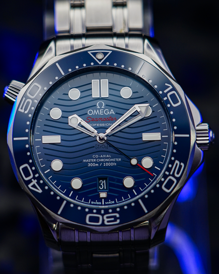 No Reserve - 2020 Omega Seamaster Diver 300M 42MM Blue Dial Steel Bracelet (210.30.42.20.03.001)