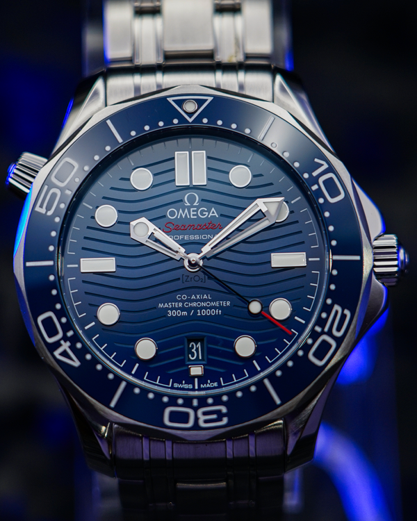 No Reserve - 2020 Omega Seamaster Diver 300M 42MM Blue Dial Steel Bracelet (210.30.42.20.03.001)