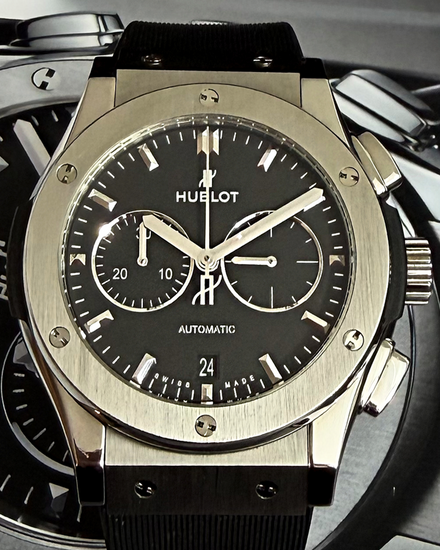 2021 Hublot Classic Fusion 42MM Black Dial Rubber Strap (541.NX.1171.LR)