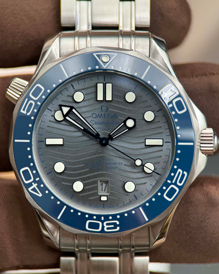 2025 Omega Seamaster Diver 300M 42MM Grey Dial Steel Bracelet (210.30.42.20.06.001)
