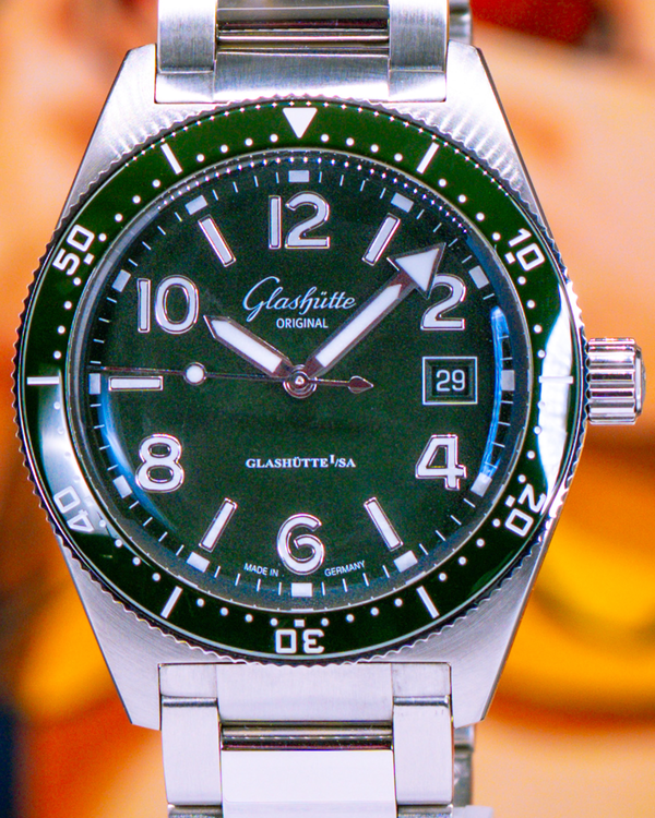 2022 Glashütte Original SeaQ 39.5MM Green Dial Steel Bracelet (1-39-11-13-83-70)