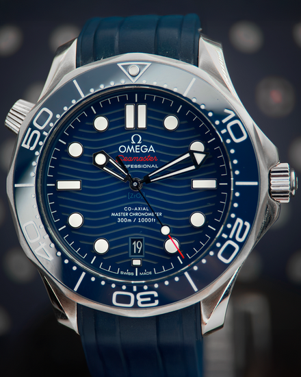 2022 Omega Seamaster Diver 300M 42MM Blue Dial Rubber Strap (210.32.42.20.03.001)