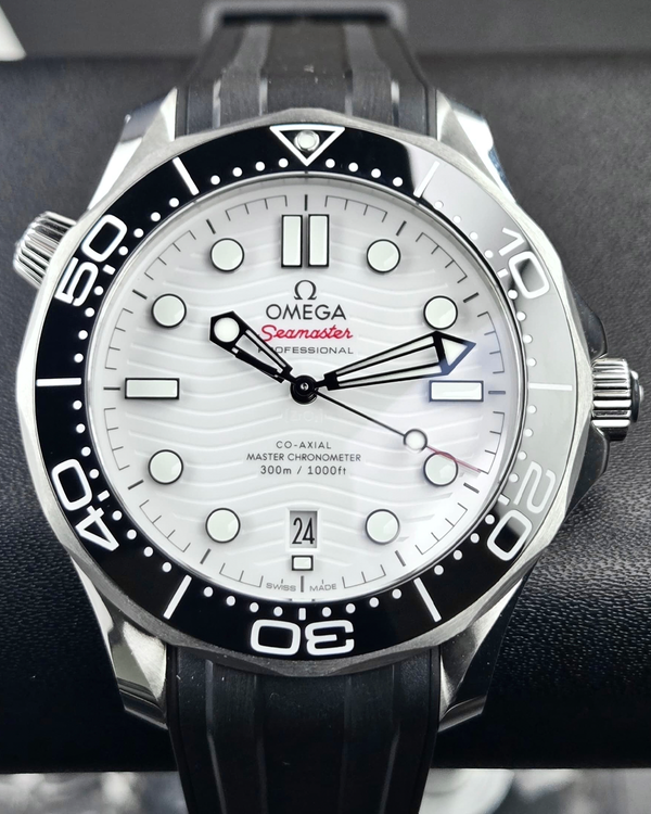2023 Omega Seamaster Diver 300M 42MM White Dial Rubber Strap (210.32.42.20.04.001)