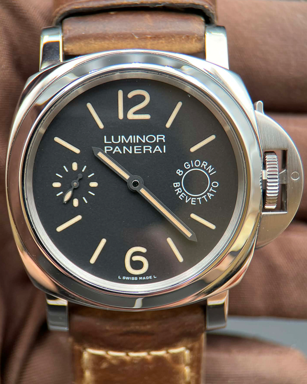 2017 Panerai Luminor 8 Giorni 44MM Black Dial Leather Strap (PAM00590)