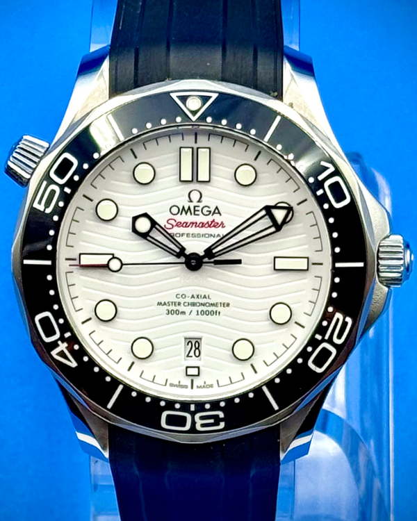 2024 Omega Seamaster Diver 300M 42MM White Dial Rubber Strap (210.32.42.20.04.001)