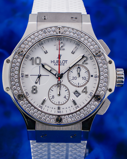 2011 Hublot Big Bang Chronograph “St. Moritz” Diamond Bezel 44MM White Dial Rubber Strap (301.SE.230.RW.114)